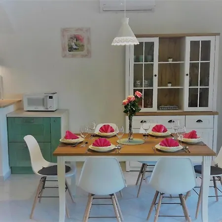Holiday home Chiara In Rogivici *